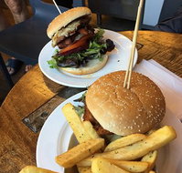 Loaves  The Dishes - Accommodation in Bendigo