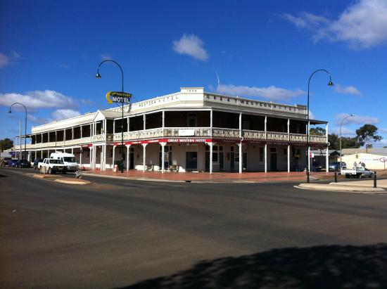 Cobar NSW Accommodation in Bendigo