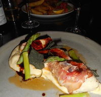 Belluci's Manuka - Accommodation in Bendigo