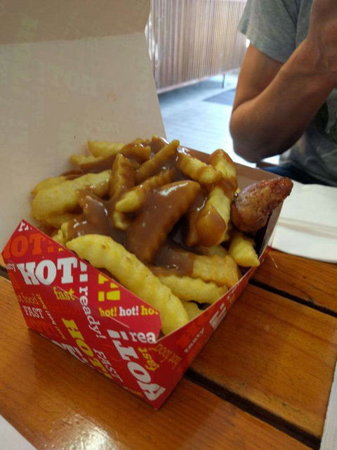 McManos Chicken Bar - Accommodation in Bendigo 0