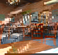 Oliver's Real Food - Accommodation in Bendigo