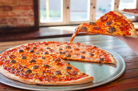 Mack Daddy's New York Slice - Accommodation in Bendigo 0
