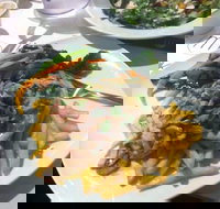 Mike's Grill The Royal Hotel - Accommodation in Bendigo