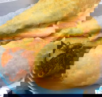 Theo's Fish Bar - Accommodation in Bendigo