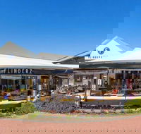 Chong Co - Greenway - Accommodation in Bendigo