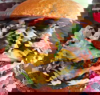 Mum's Burger Kitchen - Accommodation in Bendigo