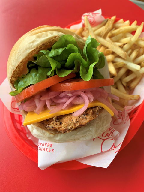 Ruby Chews Burgers And Shakes - Accommodation in Bendigo 1