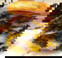 St. Burgs - Caroline Springs