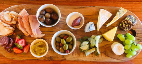 Whimwood Estate Wines Cellar Door - Accommodation in Bendigo 1
