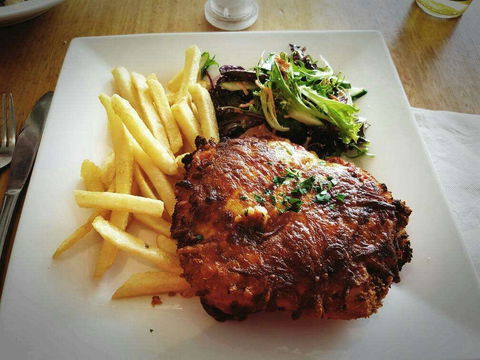 Browns Corner Hotel - Accommodation in Bendigo 0