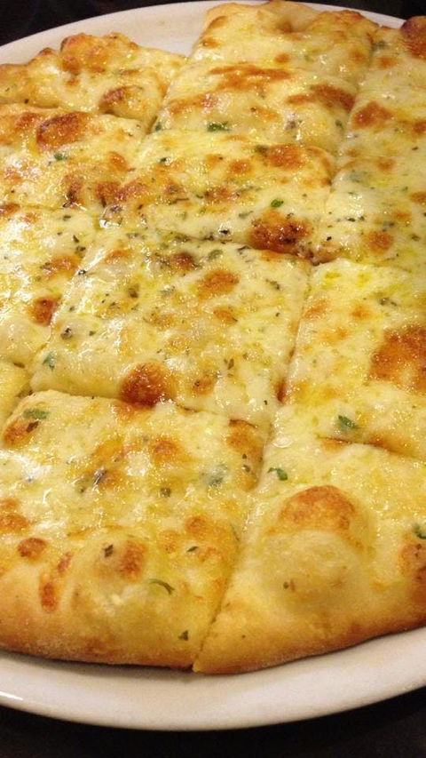 Liza's Woodfire Pizza - Accommodation in Bendigo 0