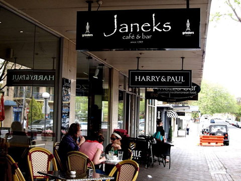 Janeks - Accommodation in Bendigo 0
