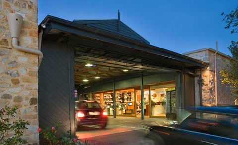 Edinburgh Hotel And Cellars - Accommodation in Bendigo 6