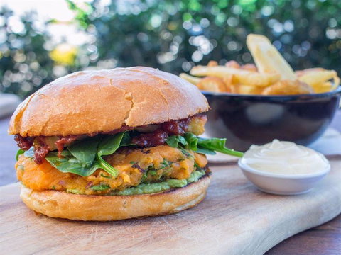 Gamble & Brown - Accommodation in Bendigo 13