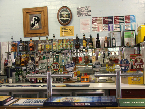 Old Bar Tavern - Accommodation in Bendigo 2