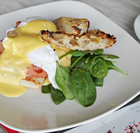 Cafe on Legs Restaurant  Bar - Accommodation in Bendigo