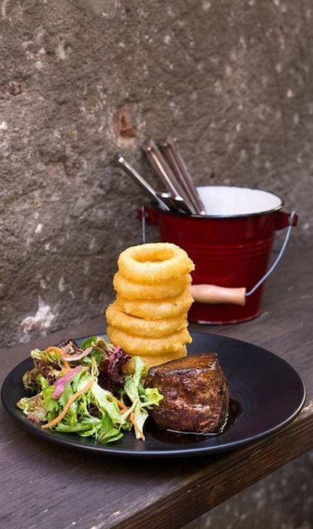 The Woodlands Hotel - Accommodation in Bendigo 4