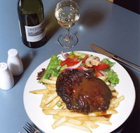 Bridge Hotel Bistro - Accommodation in Bendigo
