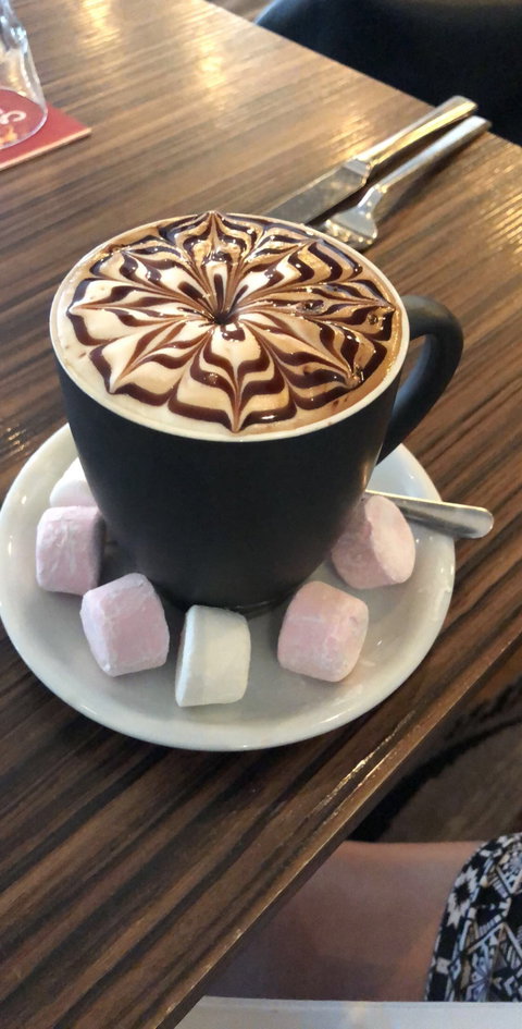 The Kwinana Local - Accommodation in Bendigo 12