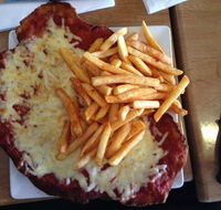 Hugo Gourmet Foods - Accommodation in Bendigo