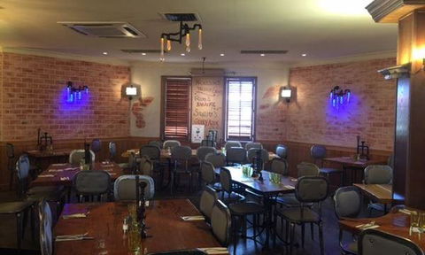 Nicholsons Bar And Grill - Accommodation in Bendigo 3