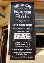Gypsy N Folk - Accommodation in Bendigo 3