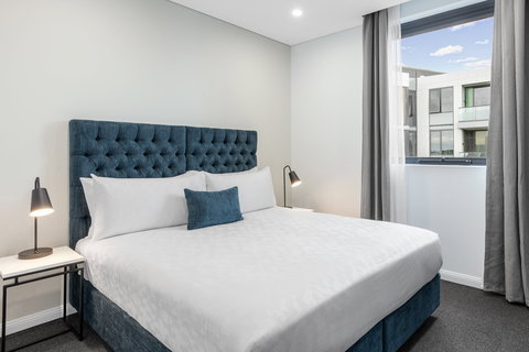Meriton Suites Sydney Airport - Accommodation in Bendigo 11