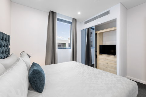Meriton Suites Sydney Airport - Accommodation in Bendigo 12