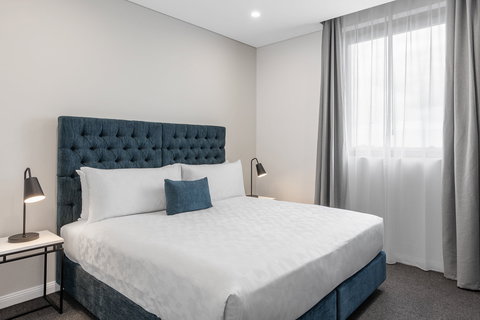 Meriton Suites Sydney Airport - Accommodation in Bendigo 14