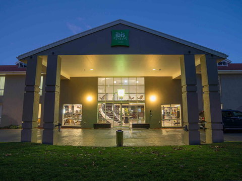 Ibis Styles Canberra - Accommodation in Bendigo 0