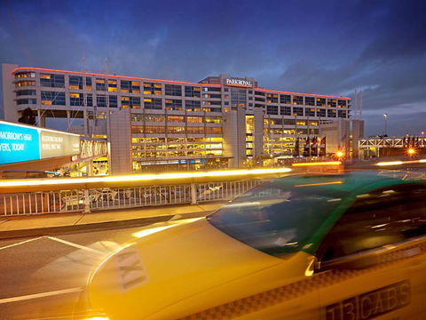 PARKROYAL Melbourne Airport - Accommodation in Bendigo 0