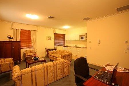 ULTIQA Rothbury Hotel - Accommodation in Bendigo 5