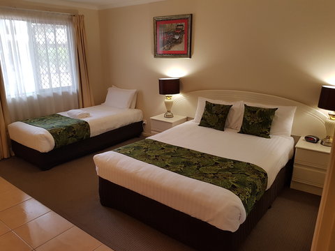 The Palms Motel, Chinchilla - Accommodation in Bendigo 0