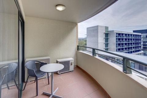 Adina Serviced Apartments Canberra James Court - Accommodation in Bendigo 13