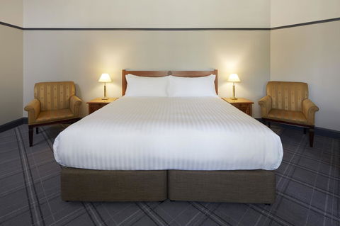 Brassey Hotel - Managed By Doma Hotels - Accommodation in Bendigo 8