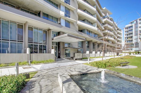 Realm Park 39 Barton ACT - Accommodation in Bendigo 40