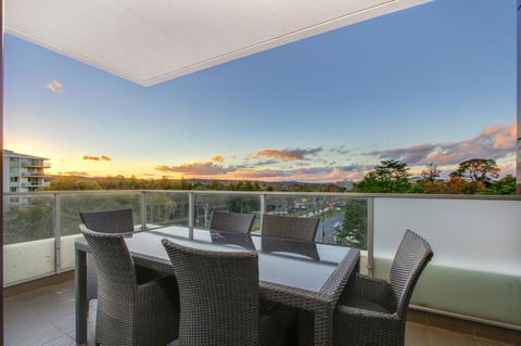 IQ Smart Apartments 704 Braddon ACT - Accommodation in Bendigo 7