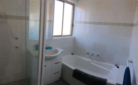 Finches Canberra - Accommodation in Bendigo 22