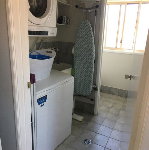 Finches Canberra - Accommodation in Bendigo 21