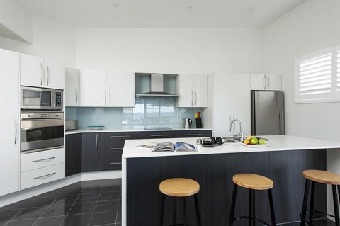 Mollymook Beachfront Penthouse 9 - Accommodation in Bendigo 4