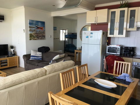 Crystal Blue Apartment - Accommodation in Bendigo 23