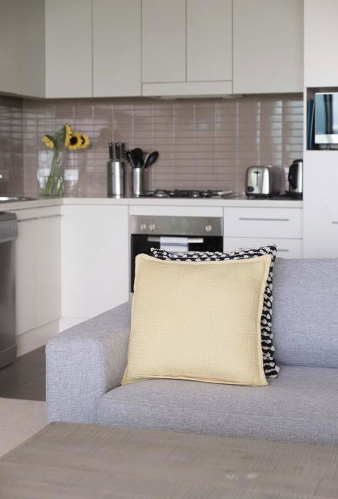 Port Adelaide Executive Waterfront Apartment - Accommodation in Bendigo 19