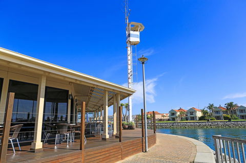 Marina Hotel - Accommodation in Bendigo 36