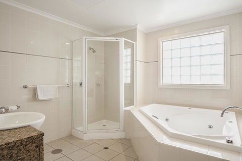 Marina Hotel - Accommodation in Bendigo 2