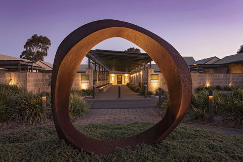 The Louise - Accommodation in Bendigo 0