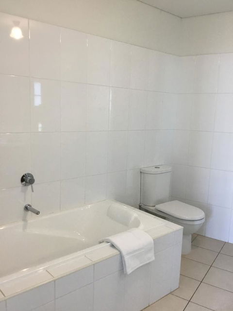 Wallaroo Marina Waterfront Luxe Apartment - Accommodation in Bendigo 19