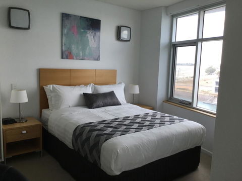 Wallaroo Marina Waterfront Luxe Apartment - Accommodation in Bendigo 14