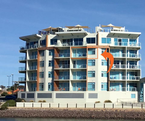 Wallaroo Marina Waterfront Luxe Apartment - Accommodation in Bendigo 0