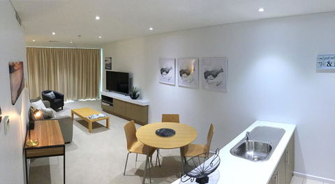 Wallaroo Marina Waterfront Luxe Apartment - Accommodation in Bendigo 4