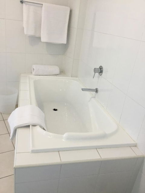 Wallaroo Marina Waterfront Luxe Apartment - Accommodation in Bendigo 20